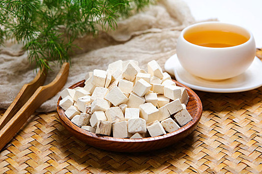葛根：保護心腦血管，養(yǎng)肝護肝！作用全面的中藥本草