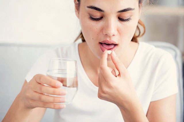 女性多少歲，應(yīng)該補維E？缺少維生素E，會有這幾個表現(xiàn)